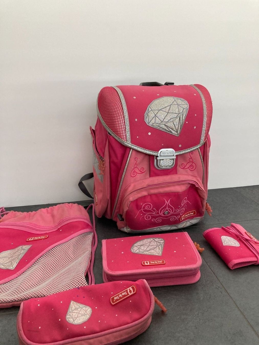 Borse & Zaini: Mädchen Schulrucksack Rosa 5 Teilig – Usato da Pratteln venduto da Miki_