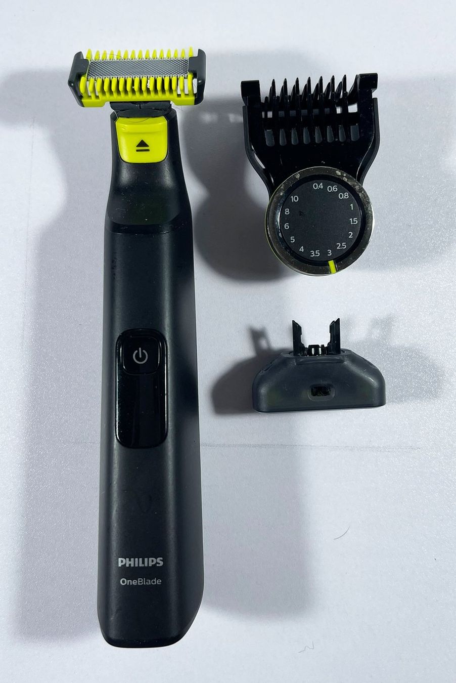 Philips Rasoi & Lamette da barba: PHILIPS ONE BLADE Rasierer – Usato da Frenkendorf venduto da Yard-Sale-2000 1