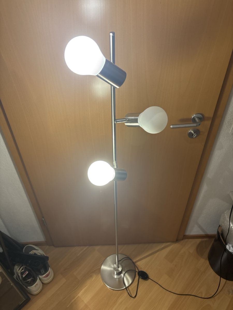 Lampade: Stylische Stehlampe mit drei Spots  – Usato da Anglikon venduto da raf_7sml 1
