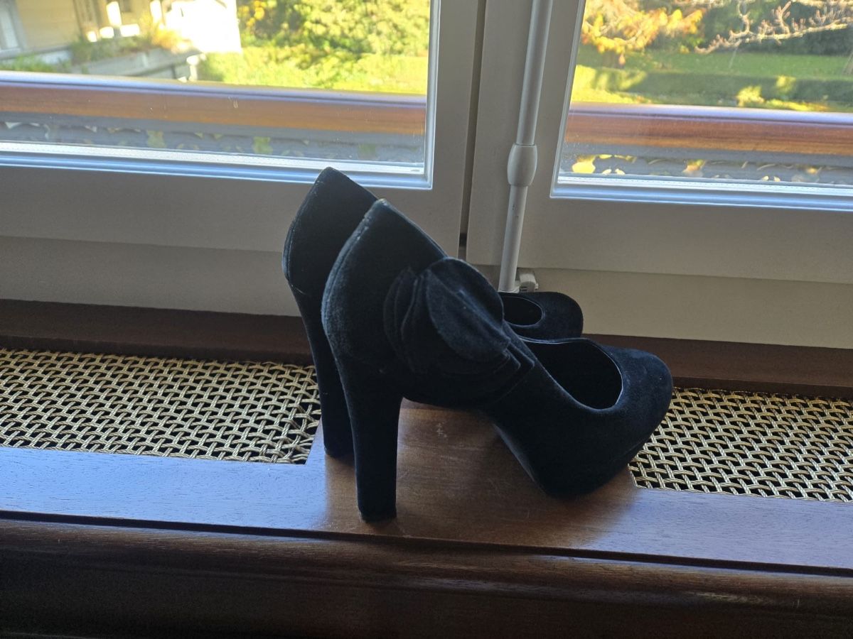 Damenschuhe: Chaussures Minelli en daim noires taille 39 – Neu (gemäss Beschreibung) aus Lausanne von Flo1006 2