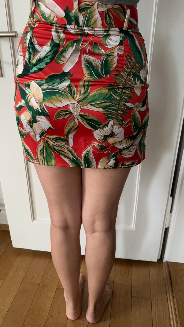 Mango Gonne: Colourful Skirt Mango Suit – Usato da Zürich venduto da jas_5mwh 2