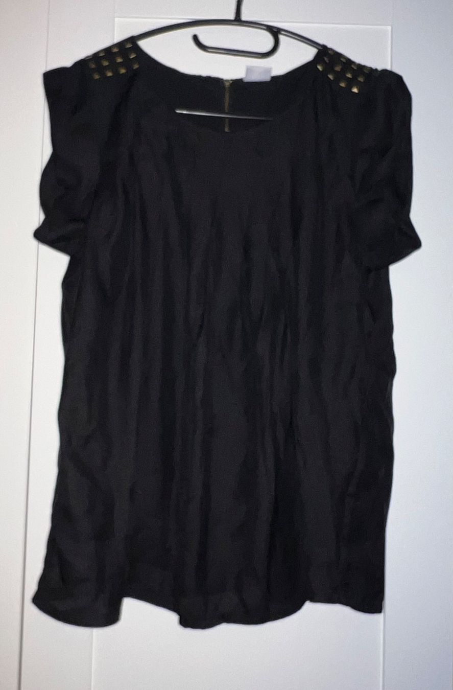 Vero Moda Camicette: • Bluse von VeroModa • – Usato da Basel venduto da mendoza13