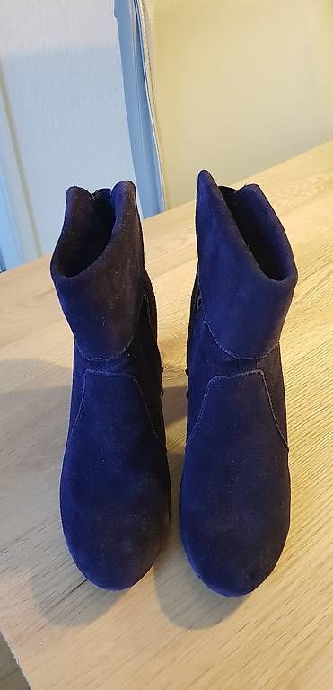 Scarpe da donna: Stiefeletten Gr 40 – Usato da Thun venduto da Vesna27