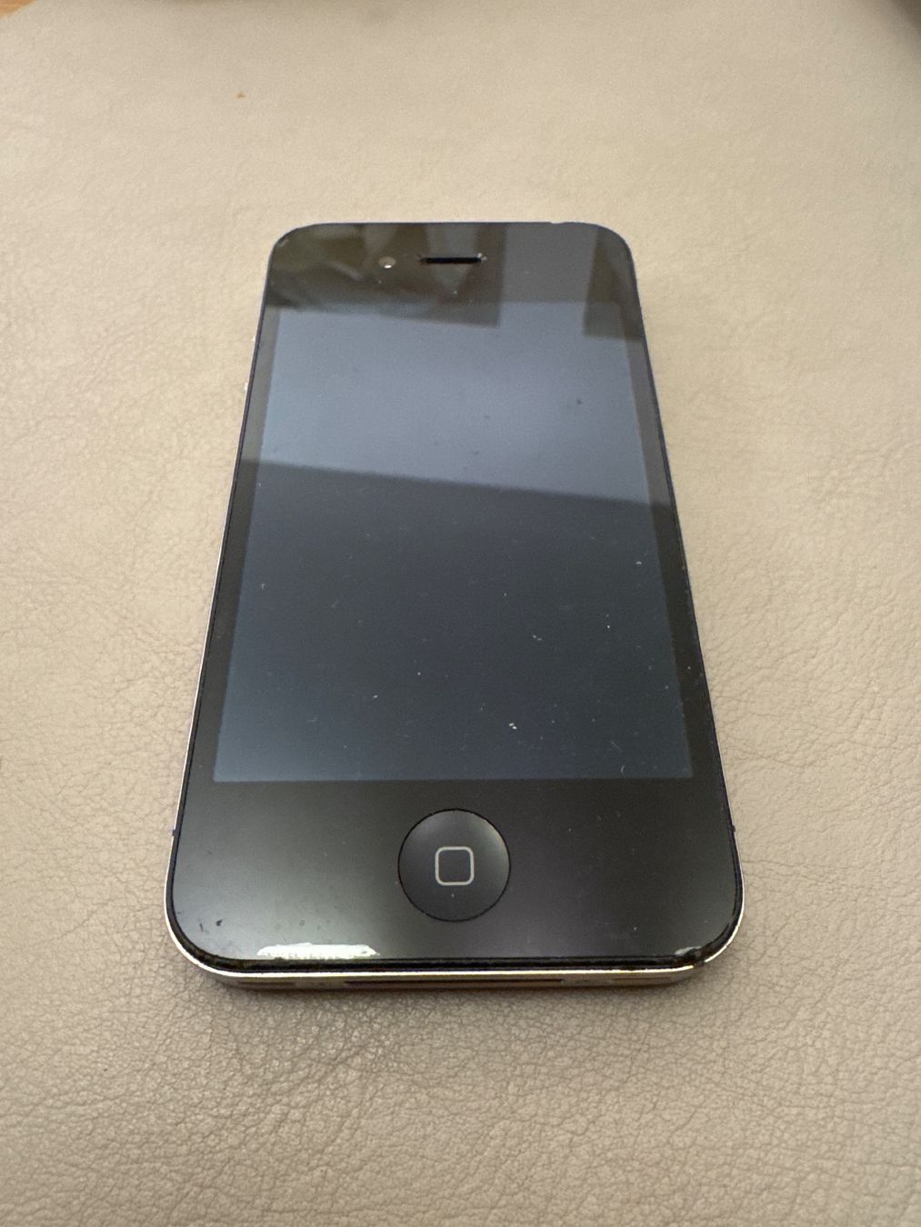 Apple Handys / Smartphones: iPhone 4 / 4s – Defekt aus Adliswil von Busys