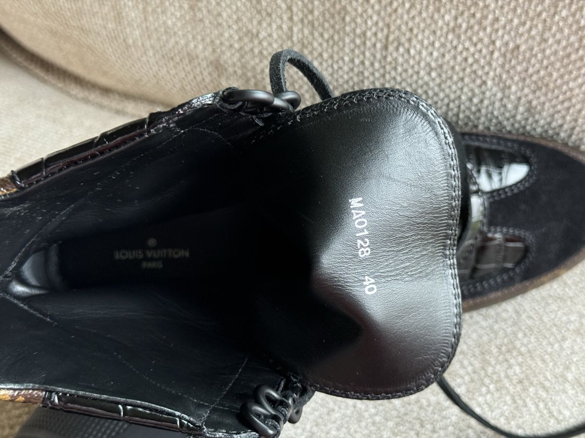 Louis Vuitton Scarpe da donna: Louis Vuitton Laureate Desert Boots T40 – Nuovo (secondo la descrizione) da Villars-sur-Glâne venduto da Sunshine-8 4