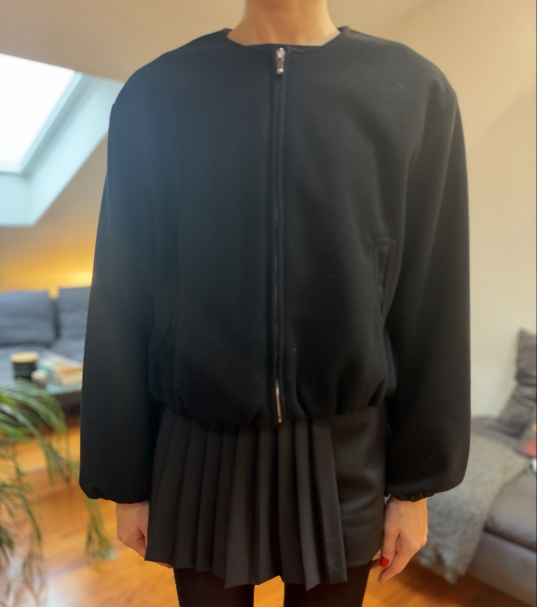 Giacche: Black Bomber Jacket Size - S – Usato da Basel venduto da ais_hf25 1