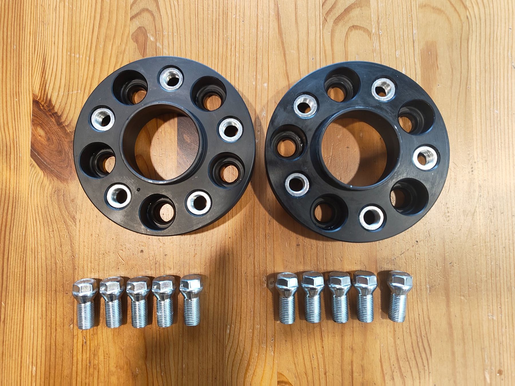 Accessori per altri veicoli: Spurverbreiterung 2x30mm 5x112mm – Usato da Märstetten venduto da Nata_W 1