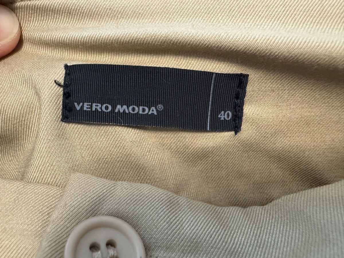 Vero Moda Pantaloni: Stoffhose Vero Moda – Usato da Zürich venduto da ljp_2hsx 3