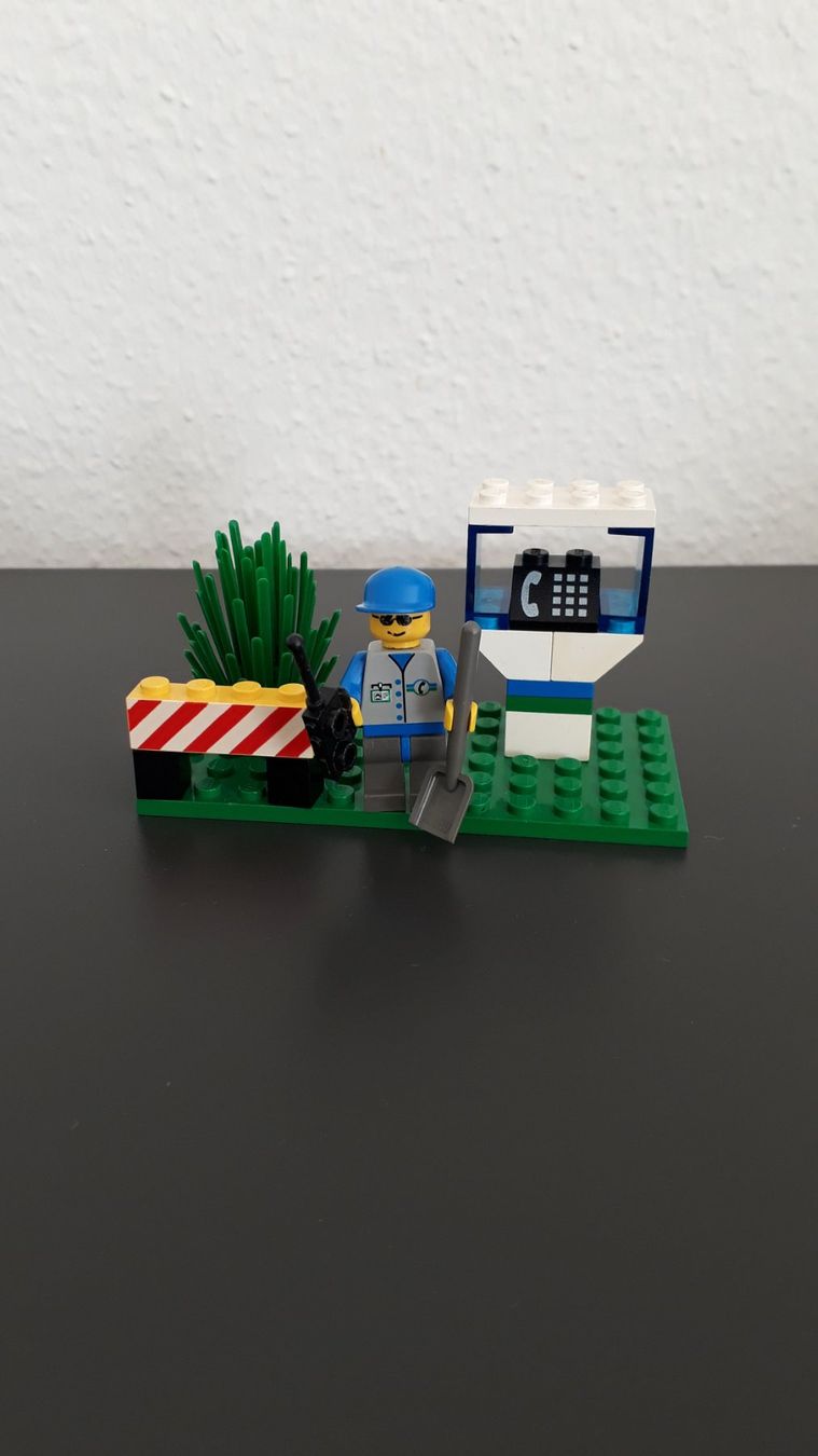 Lego Giocattoli: LEGO City Arbeiter mit Telefonzelle – Usato da Oberwil BL venduto da mlr_kh52