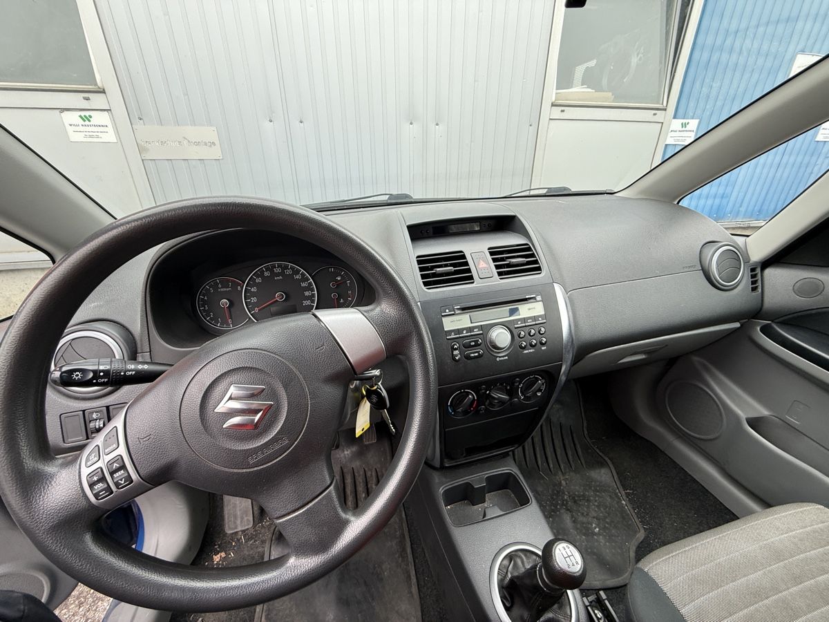 Suzuki Autos: Suzuki sx4 4x4 – D'occasion à Domat/Ems par Opmofe 6