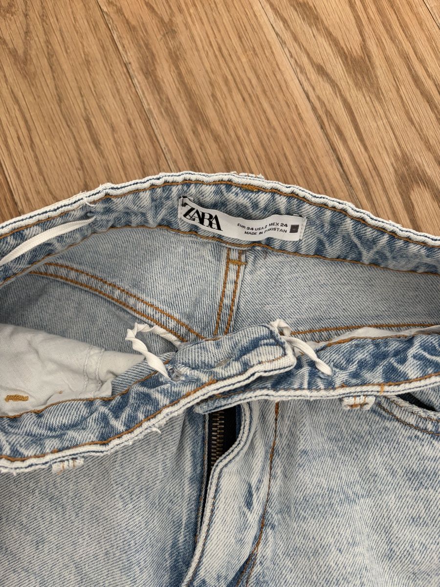 Zara Jeans: Mom Jeans Zara – Usato da Zürich venduto da liv_wyz7 2
