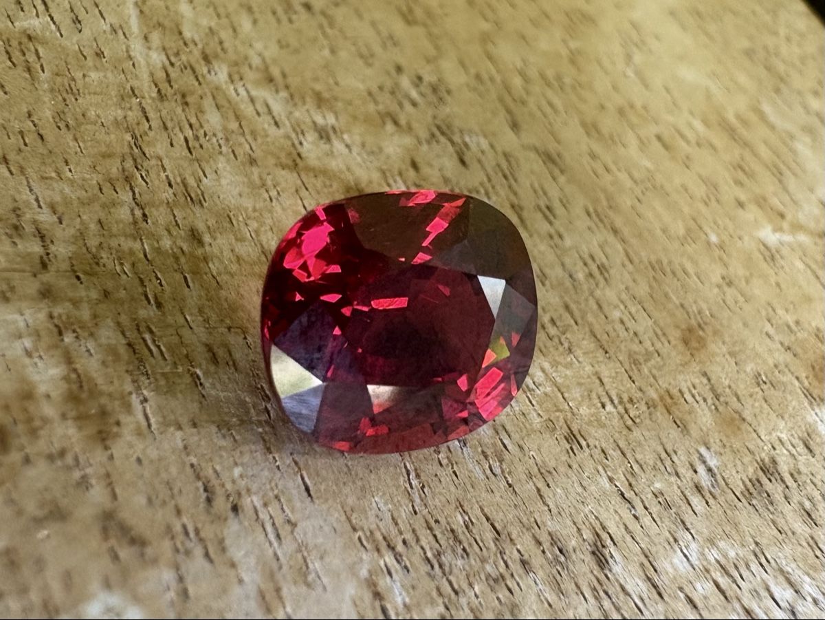 Edelsteine: Red Spinel Vietnam 3.45 ct – Neu (gemäss Beschreibung) aus Lyss von Hiel 3