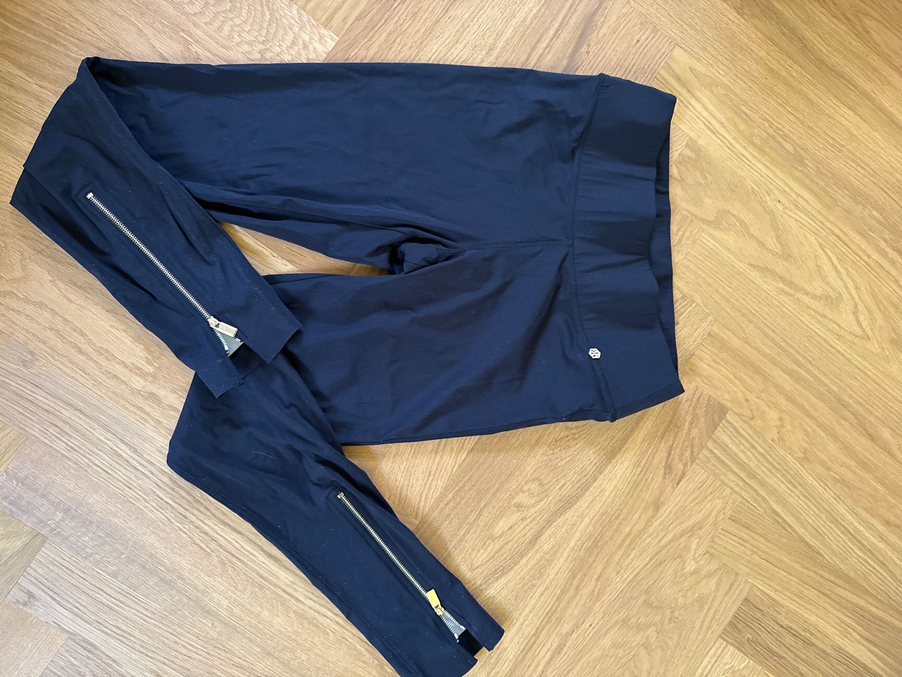 Ina Kess Leggings: Ina Kess LALUCE Pants black Gr. S – Nuovo (secondo la descrizione) da Euthal venduto da Rahel213 2