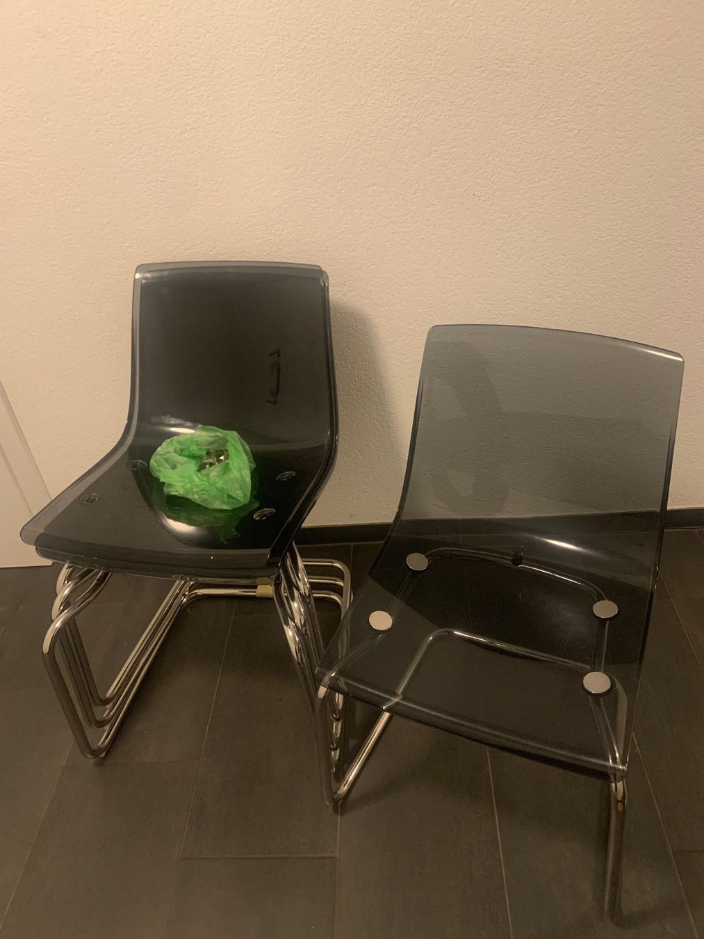 Ikea Sedie: Chaise design transparente gris chrome IKEA – Usato da Vallon venduto da coc_5vb9 2