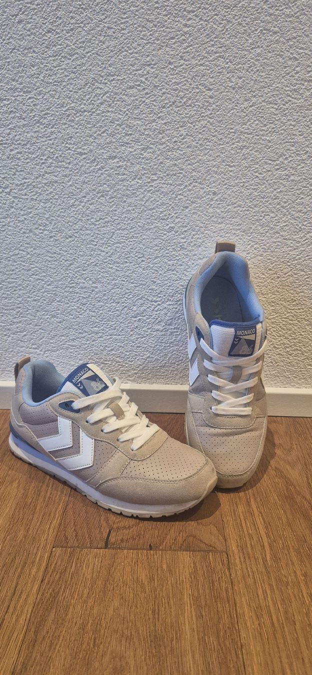 Hummel Scarpe da donna: Hummel Schuhe Sneaker Damen 40.5 – Usato da Ennetbaden venduto da dom_5nlb 1