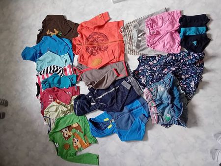 Kleiderset / Kleiderpaket / Gr 92 Mädchen und Knabe