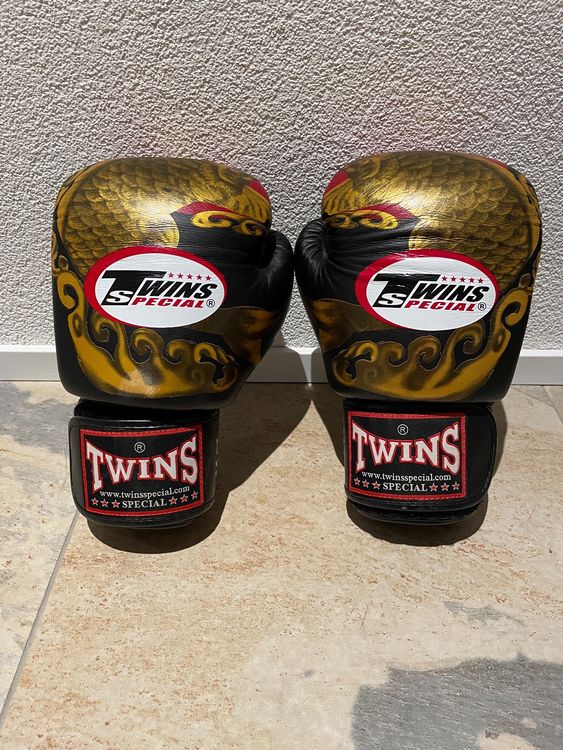 Boxhandschuhe Twins 14Oz (seltenes Koi Muster) Kaufen auf Ricardo