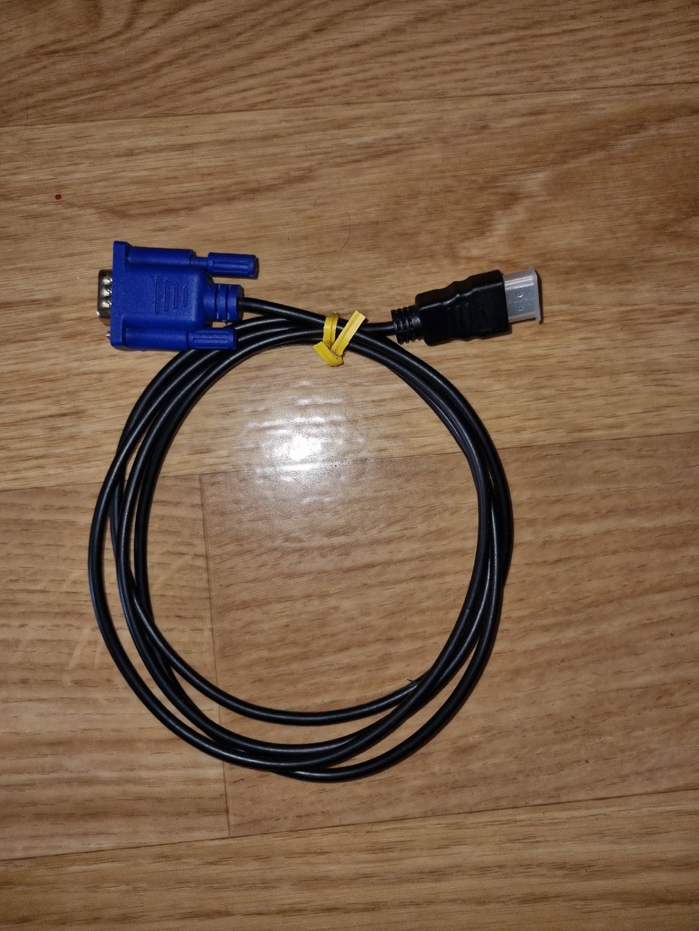 Kabel: HDMI - VGA Kabel  – Gebraucht aus Chur von Beimirhates