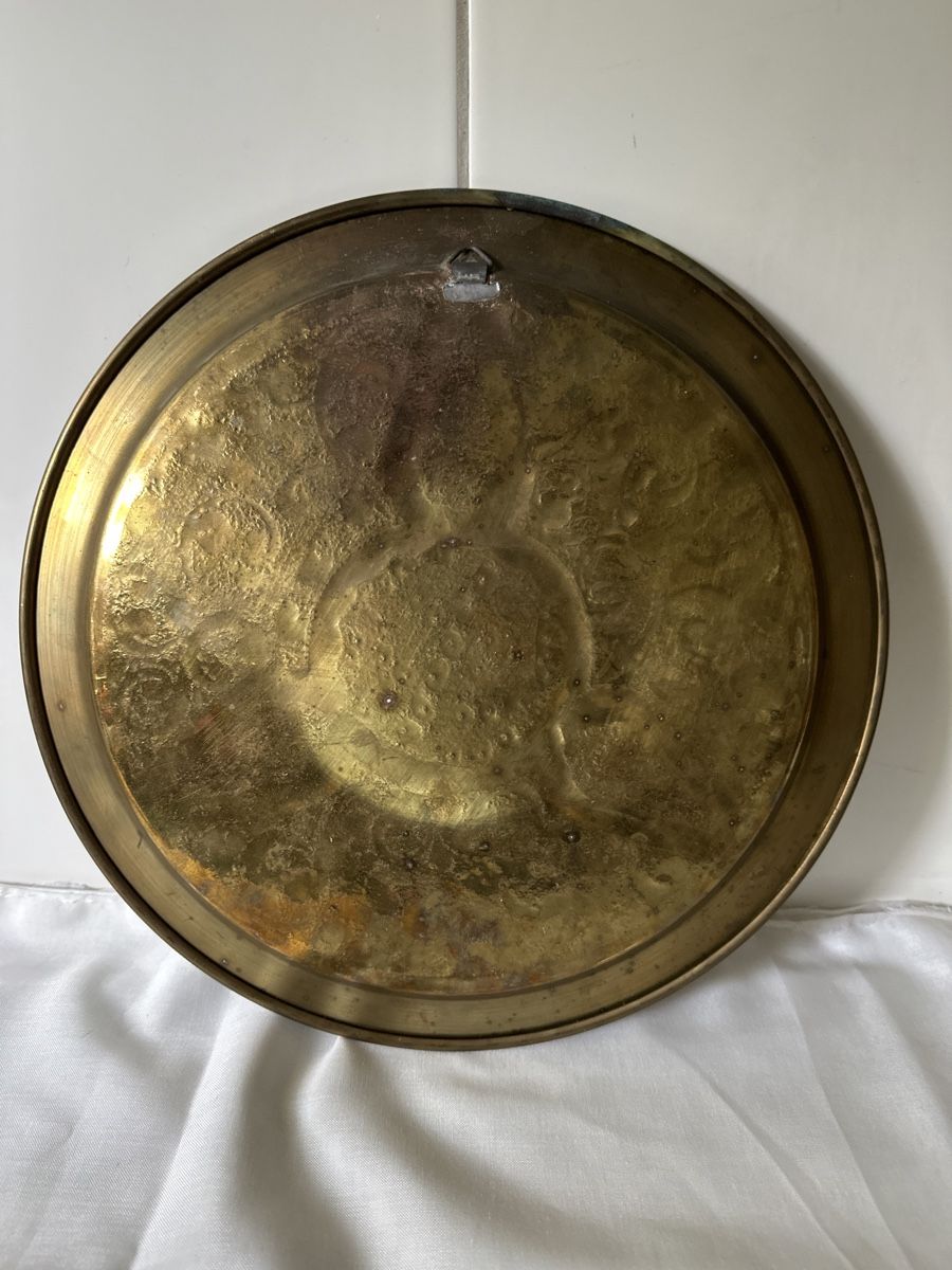 Piatti: Messing Wandteller Deko Teller Gravur 34cm Durchmesser Vinta – Usato da Zürich venduto da Chaeffeler 2