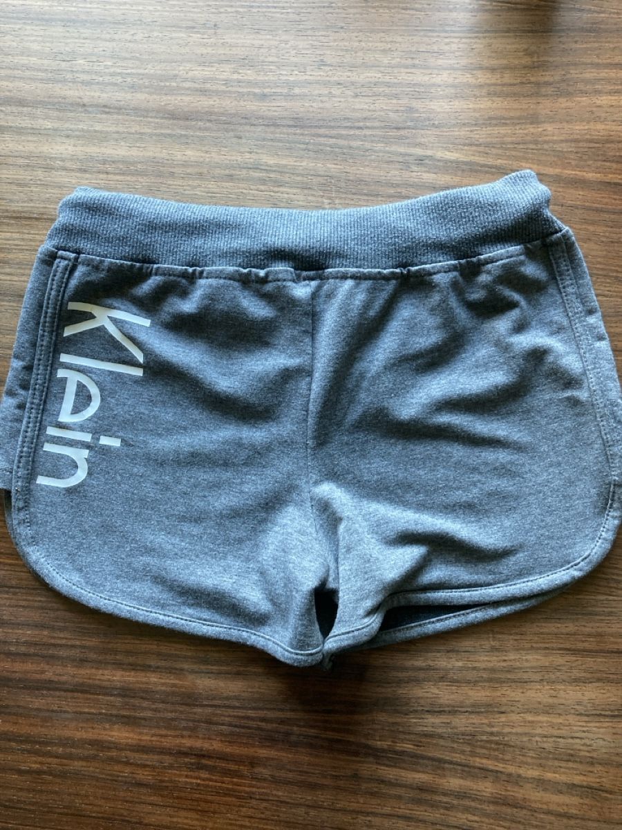 Calvin Klein Hosen: Calvin Klein Shorts S grau kurze Hose – Gebraucht aus Bern von nelke08 3