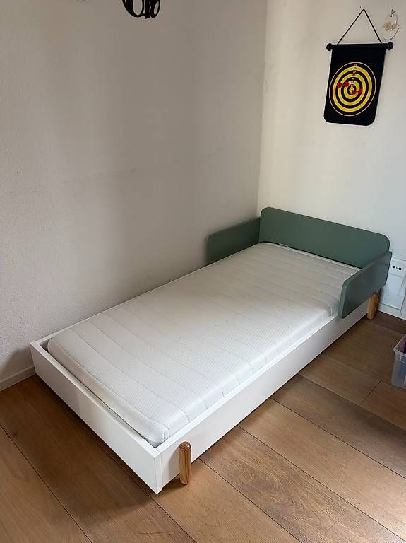Betten: Kinderbett mit Matratze – Gebraucht aus Zürich von PILYIN 1