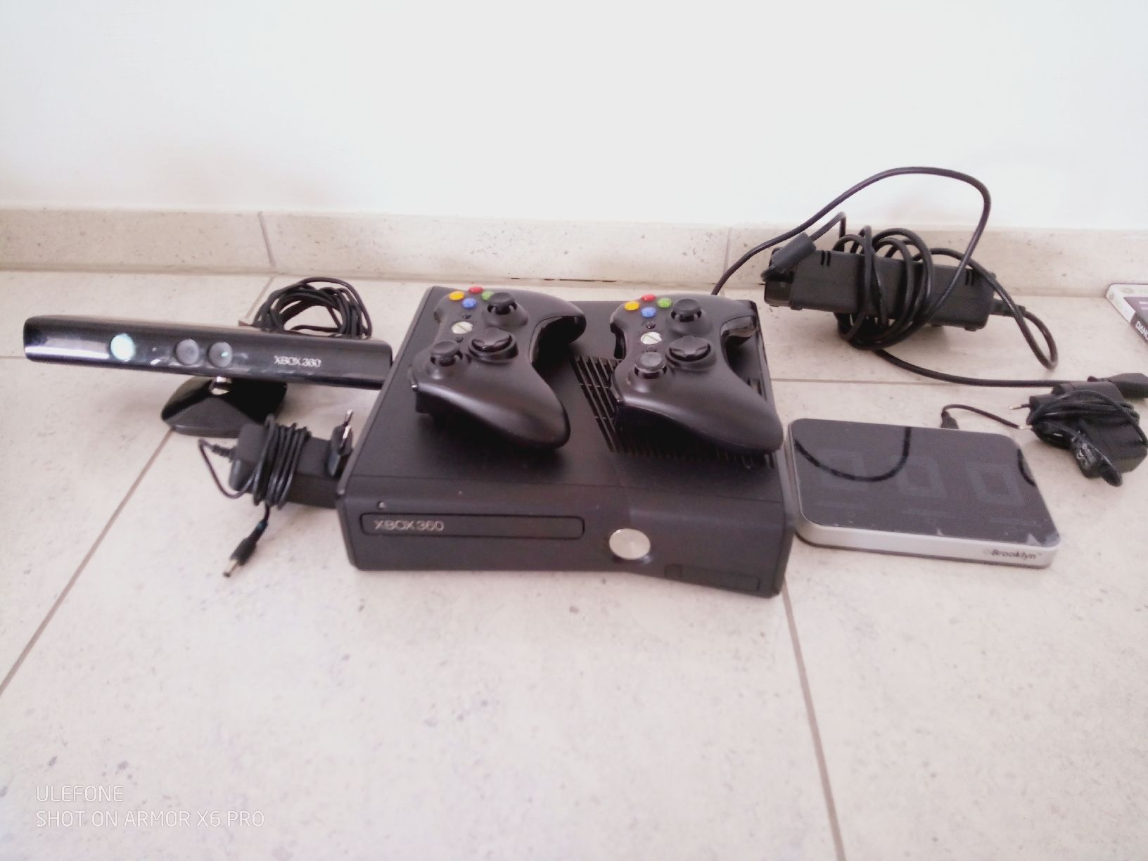 Console: Xbox 360 Konsole mit Kinect, Spielen und Lenkrad – Usato da Volketswil venduto da Car1 4