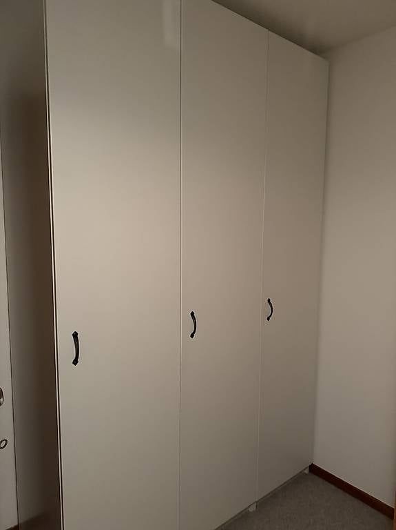Armadi: Ikea Schrank – Usato da Baar venduto da Fam_Baur