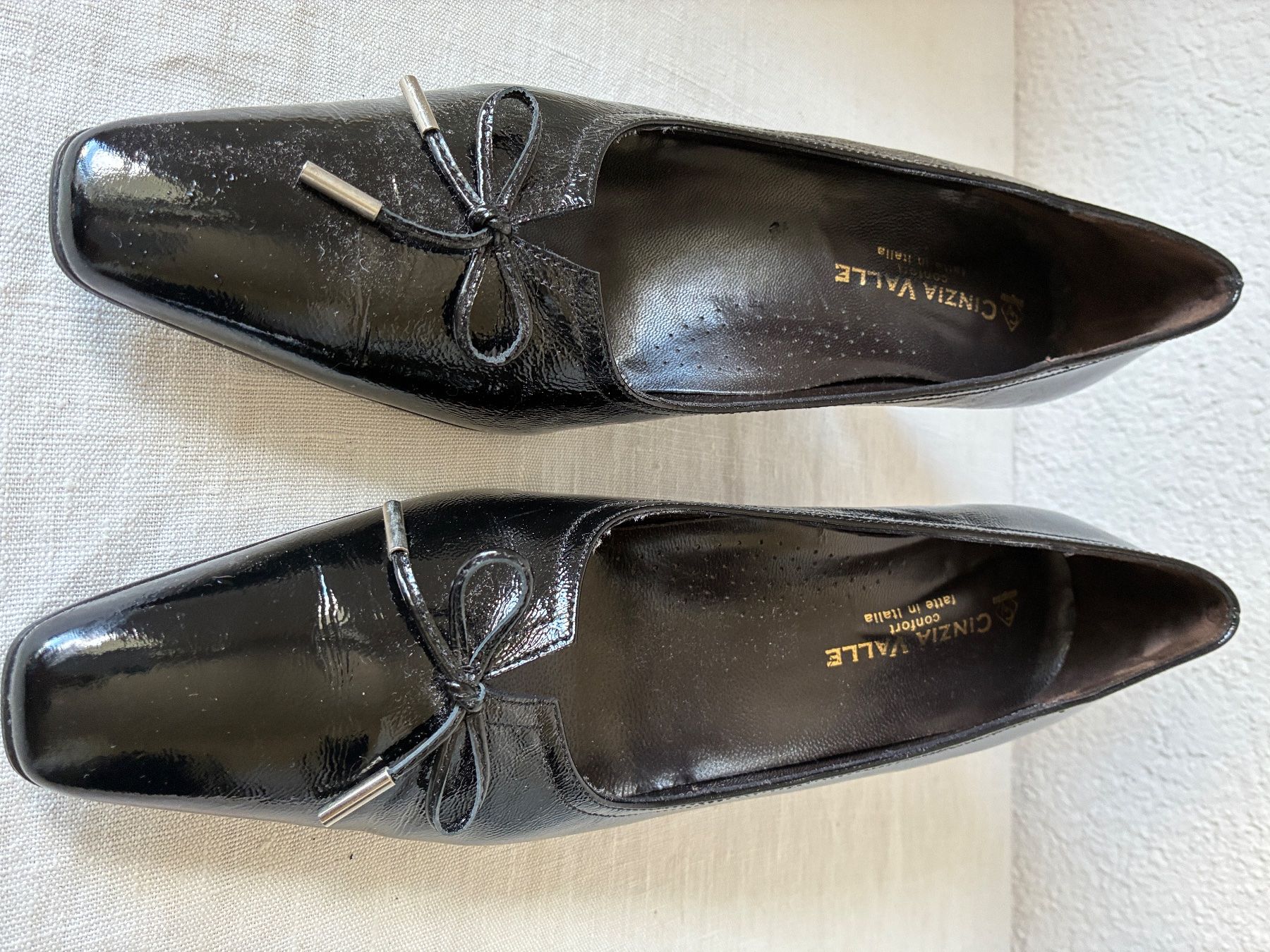 Chaussures femmes: Lackschuh Pumps – D'occasion à Herzogenbuchsee par filoferro
