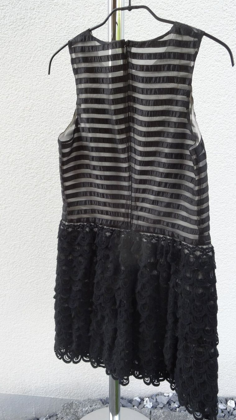 Valentino Vestiti: Kleid Valentino – Usato da Erlenbach ZH venduto da November-Ergometer 1