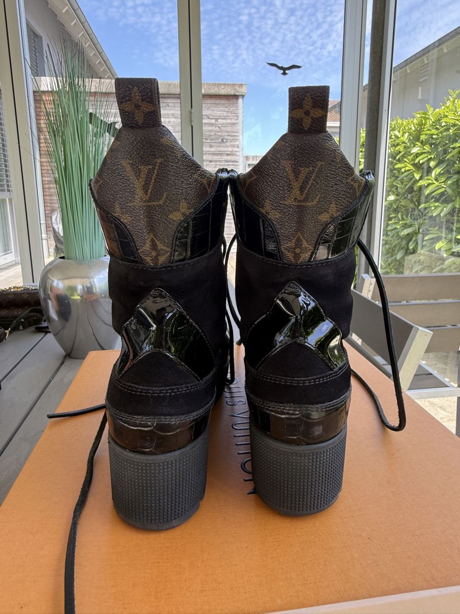 Louis Vuitton Scarpe da donna: Louis Vuitton Laureate Desert Boots Schwarz Monogram Gr. 40 – Usato da Muttenz venduto da jus_nkk2 3