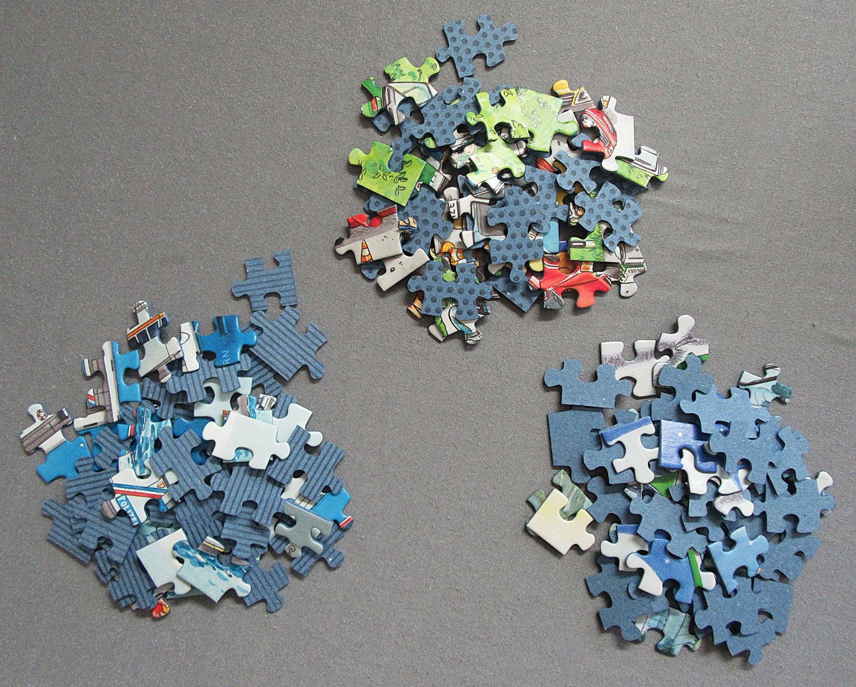 Ravensburger Puzzle: Ravensburger Puzzle - Polizeieinsatz - 3 Puzzle – Usato da Auenstein venduto da Padabimbim 4
