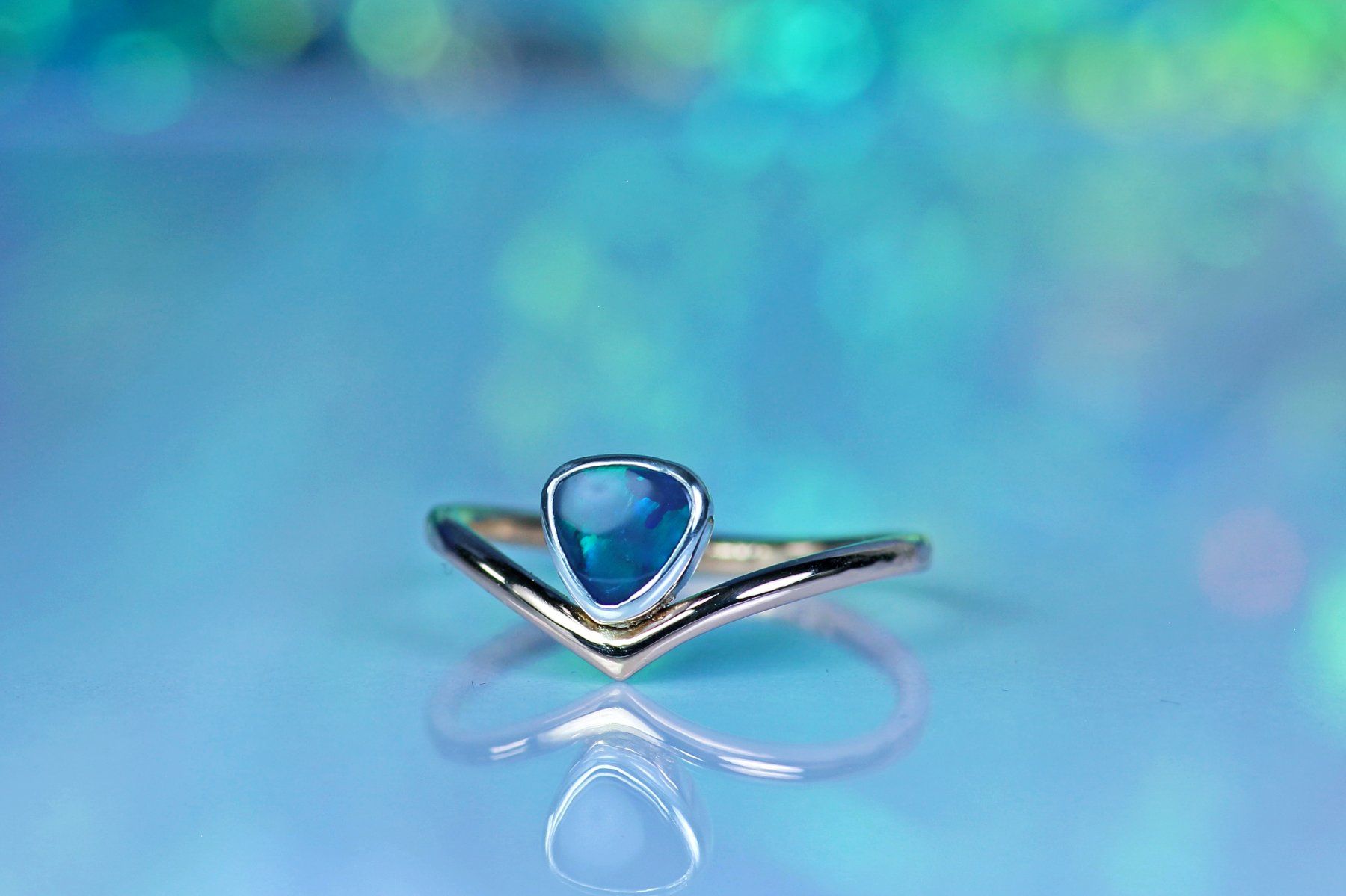 Ringe: AURORA ETERNA Bicolor Ring in 18k Roségold mit Black Opal – Neu und originalverpackt aus Bern von OSONO.Design 7