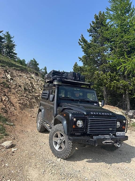 Land Rover Toutes les pièces auto: Schneeabdeckung Defender – D'occasion à Zürich par car_8bmc 1
