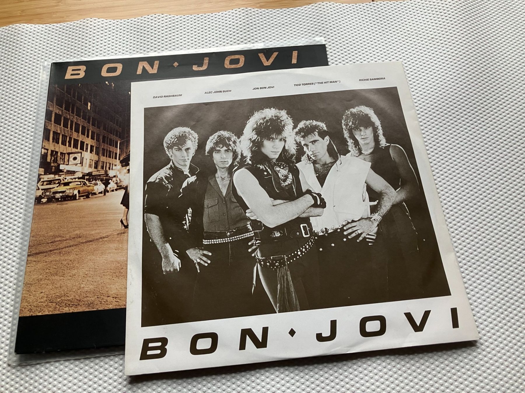 Schallplatten: Bon Jovi – Gebraucht aus Aarwangen von Jukebox3 4