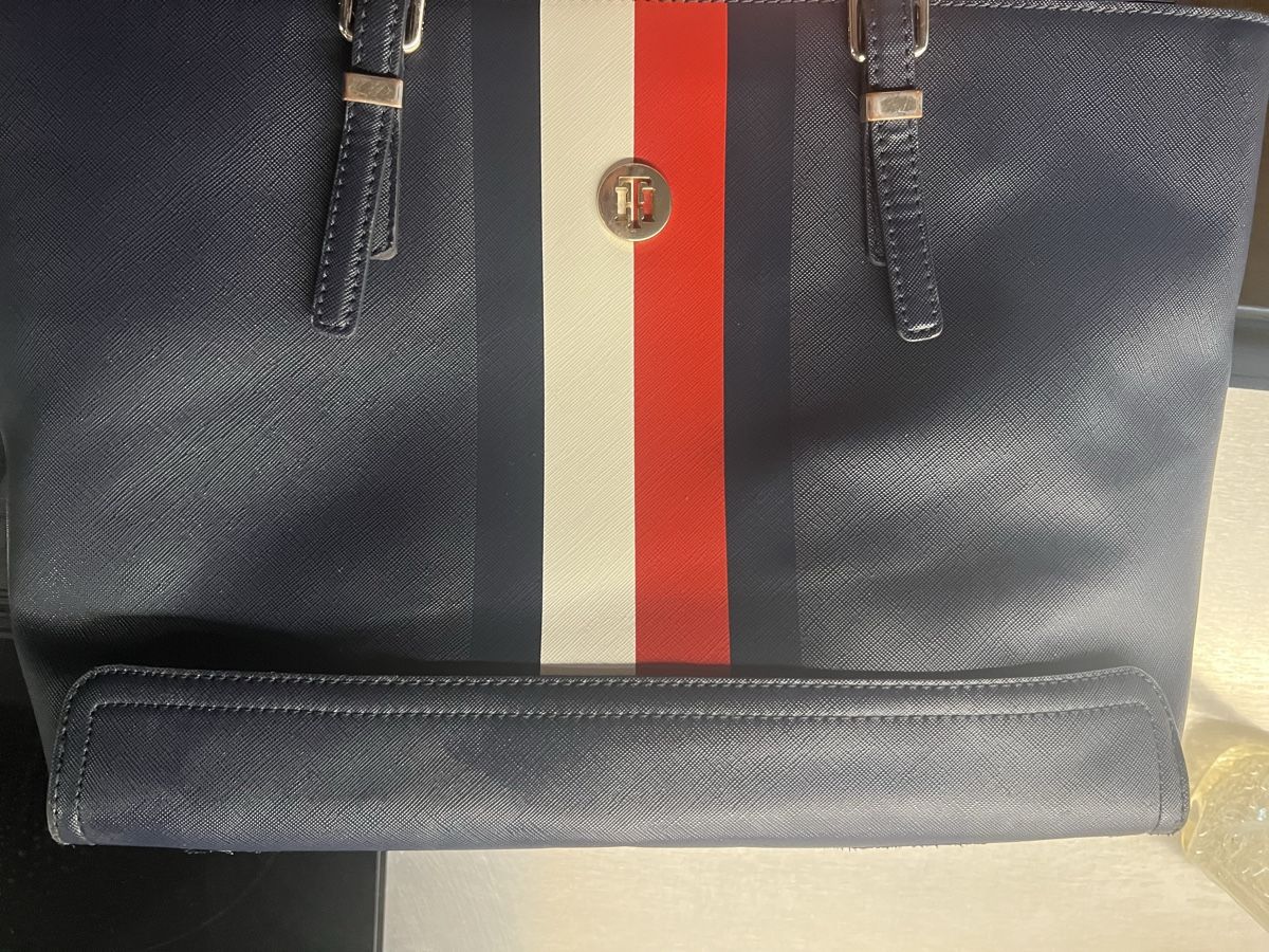 Tommy Hilfiger Borse da donna: Handtasche Tommy Hilfiger – Nuovo (secondo la descrizione) da Wädenswil venduto da GNT 5