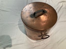 Einzigartiger, antiker Kupfertopf mit Deckel und 2 Griffen