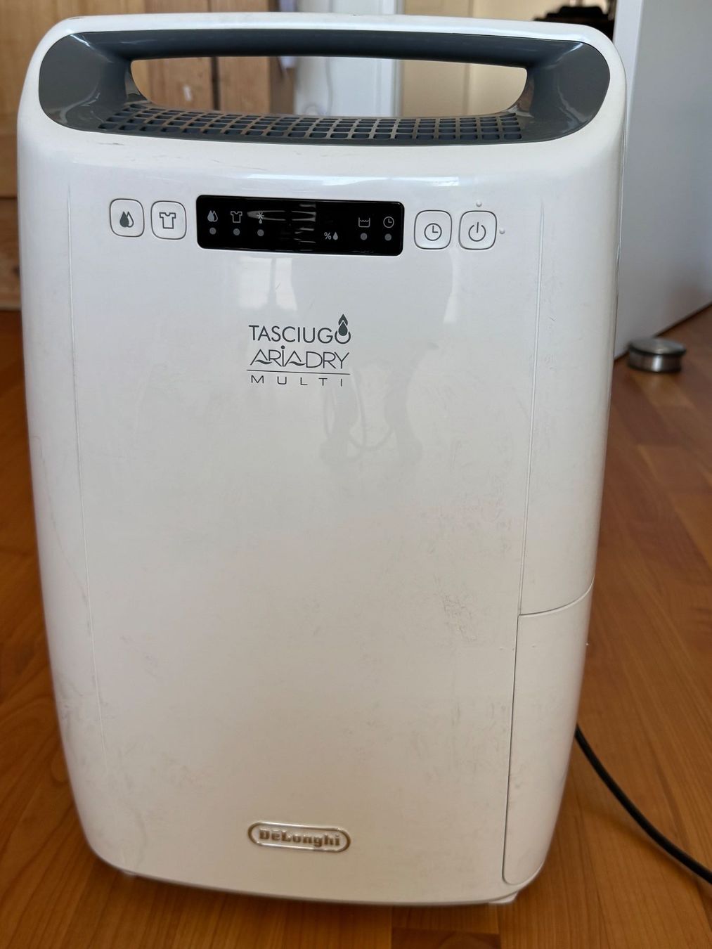 De'Longhi Deumidificatori: Entfeuchter Tasciugo Ariadry Multi DEXD216RF – Usato da Uetikon am See venduto da 1for1