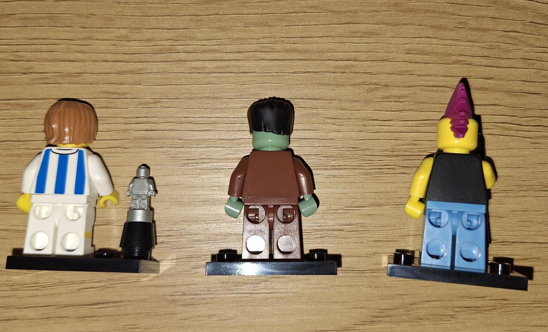 Lego Kit di costruzioni: Lego minifigures 8804 series 4 – Usato da Genève venduto da BrickFanGe 1