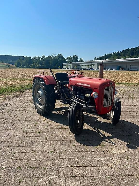 Massey Ferguson Trattori: Massey Ferguson 35 – Usato da Rothrist venduto da Chnupperi