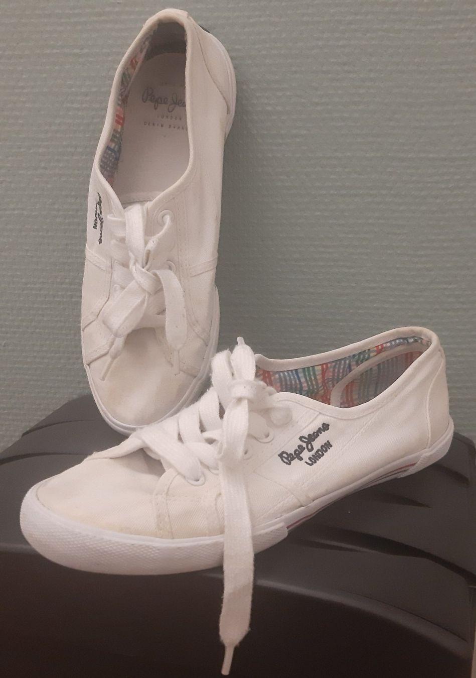 Pepe Jeans Scarpe da donna: PEPE JEANS  Gr.37 NEU Preis 75.- – Usato da Zürich venduto da Venecia25