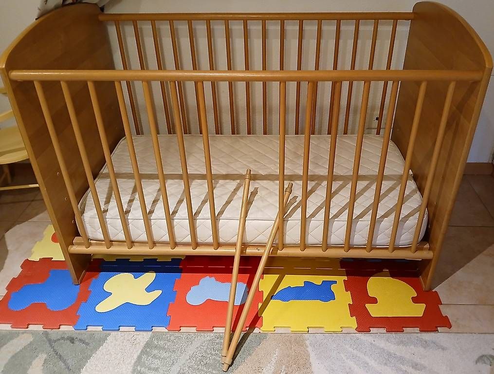Letti: Kinderbettli Holz Gratis – Usato da Süderen venduto da jonathann83