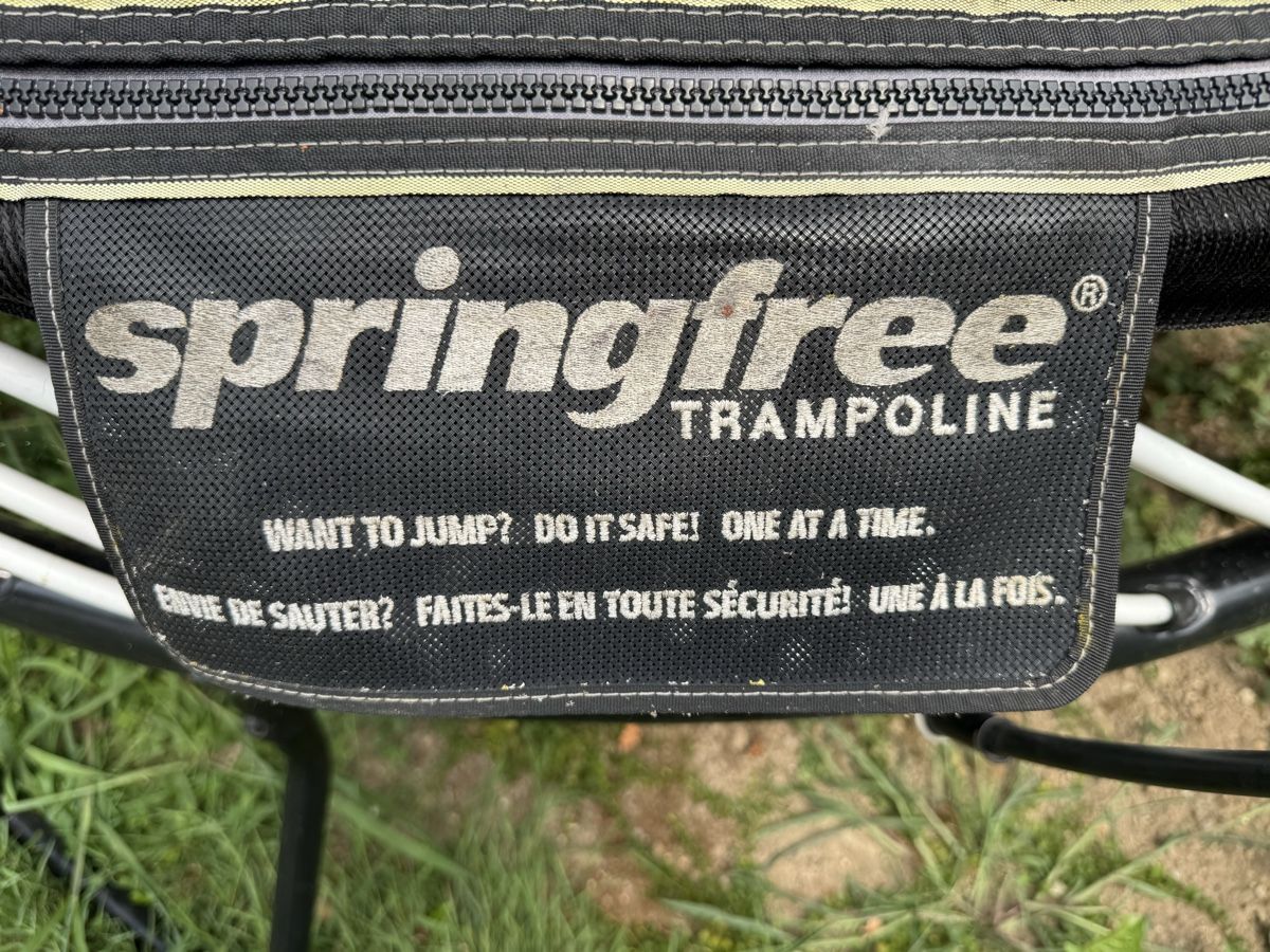 Springfree Trampolini: Springfree Compact Round R54 2.5m – Usato da Boswil venduto da Vinz10 1