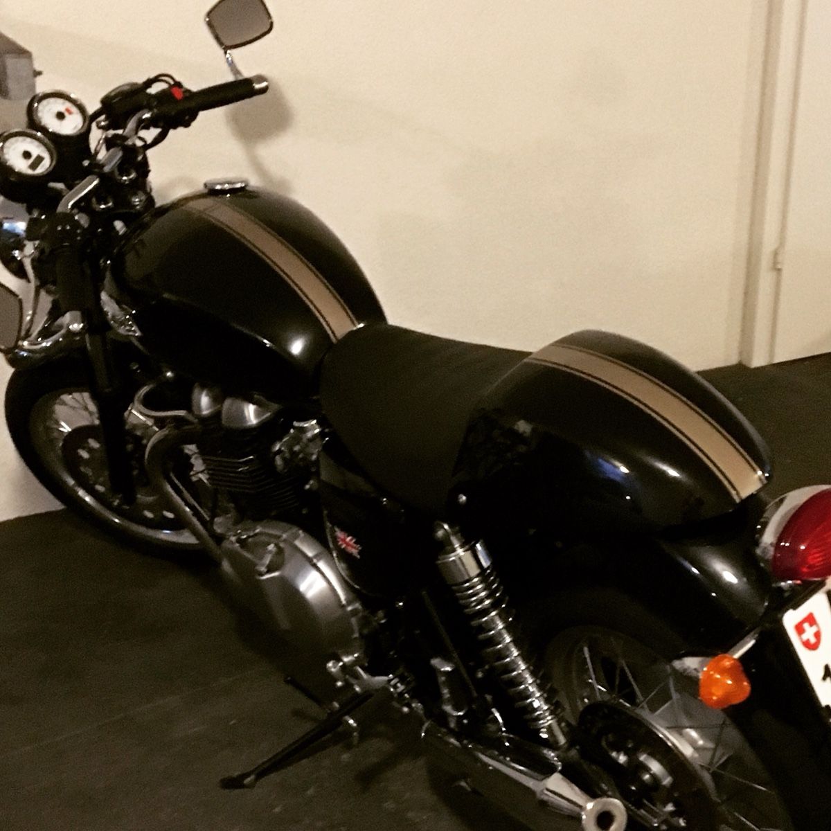 Triumph Altro: Triumph Thruxton 900 – Usato da Waltenschwil venduto da Unchart11 2