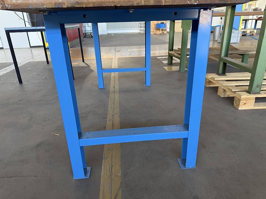Lista Banchi da lavoro: Lista Werkbank 190x80x89cm – Usato da Necker venduto da liq24 2