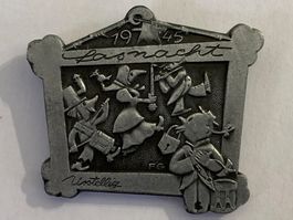 Basler Zink-Fasnachtsplakette 1945