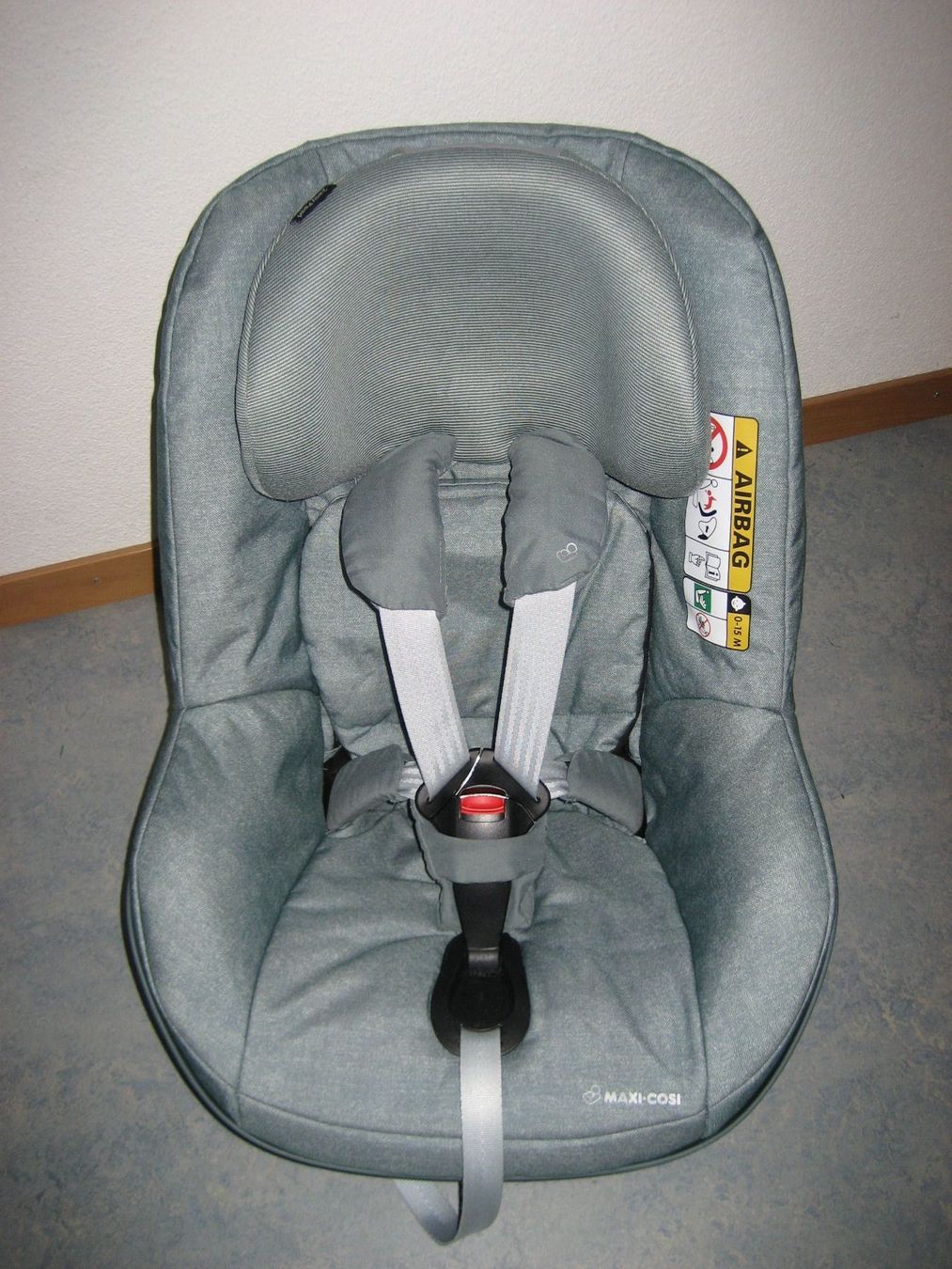 Maxi-Cosi Seggiolini per auto: 2 Way Pearl Pearl Pro I-Size Smart ISize für one oder 3 way – Usato da Giswil venduto da tilema