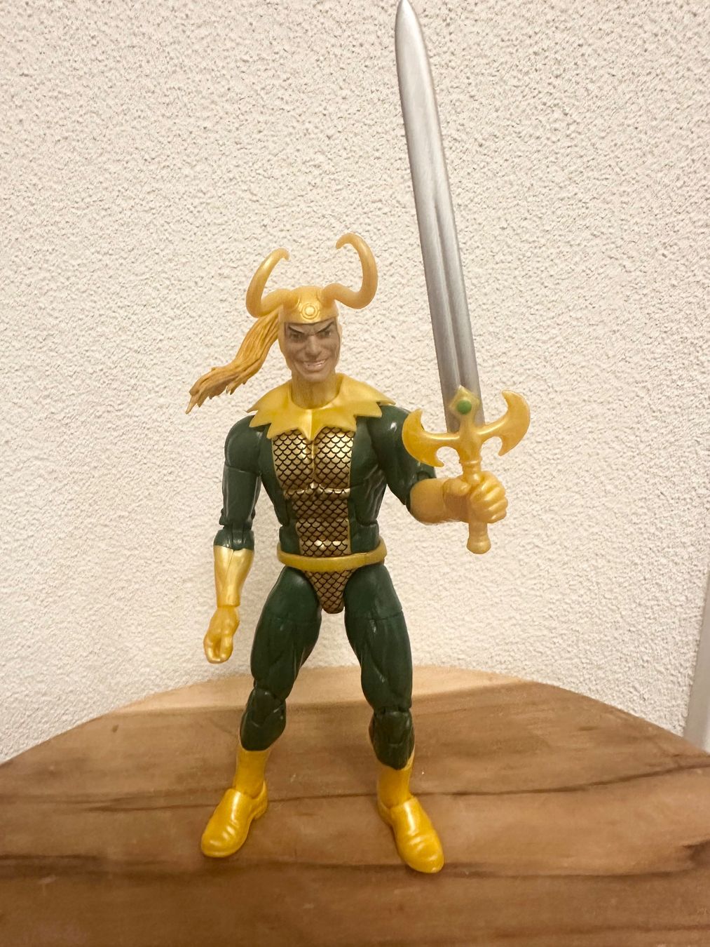 Statuette: Avengers Marvel Legends Loki Thor 2014 hasbro – Usato da Baar venduto da Mic_vL