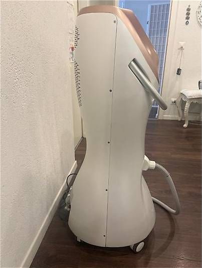 Appareils médicaux: Professionelle, med. Kosmetik - Artmed OPERA Lasersystem – D'occasion à Gerlafingen par Giggs 1