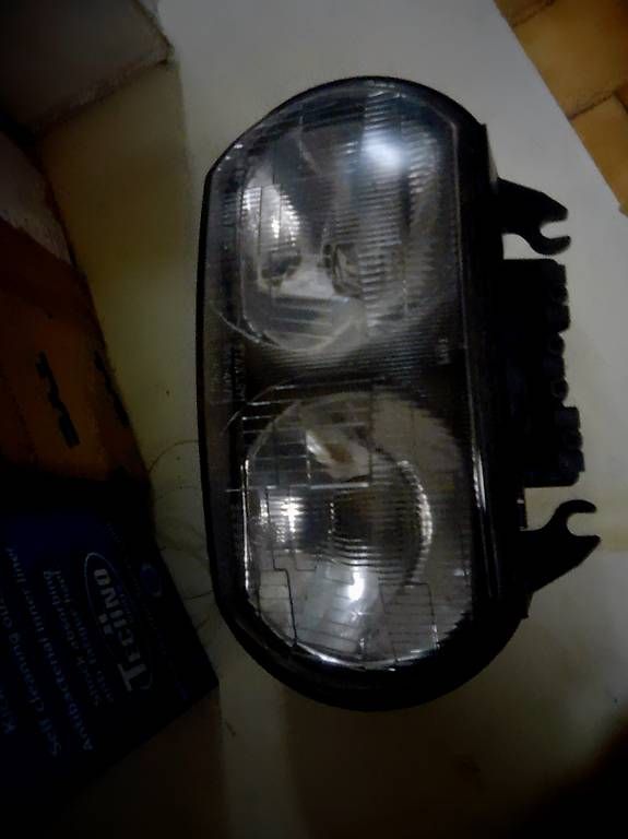 Fari: Doppelscheinwerfer Honda vf1000r – Usato da caslano venduto da koelnisch4711 3