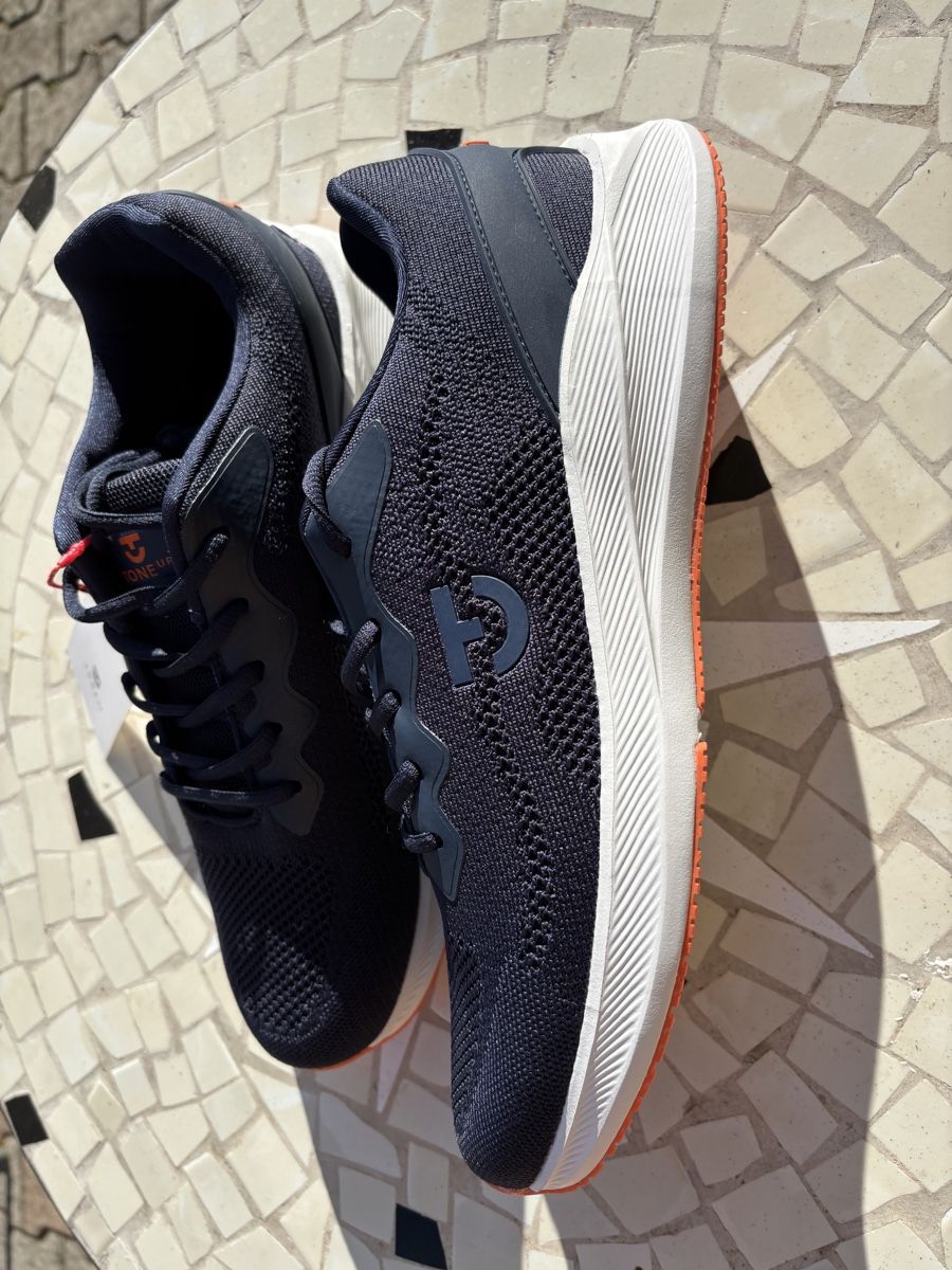 Scarpe da uomo: Basket.Pointure.46 – Nuovo e nell'imballaggio originale da Delémont venduto da Vendeur_3 5